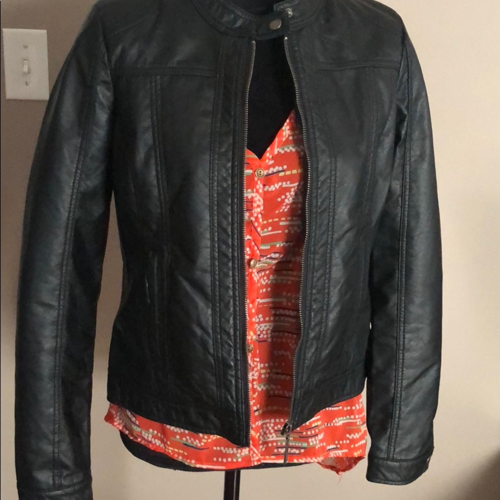 Hi lo blouse - Picture 8 of 8